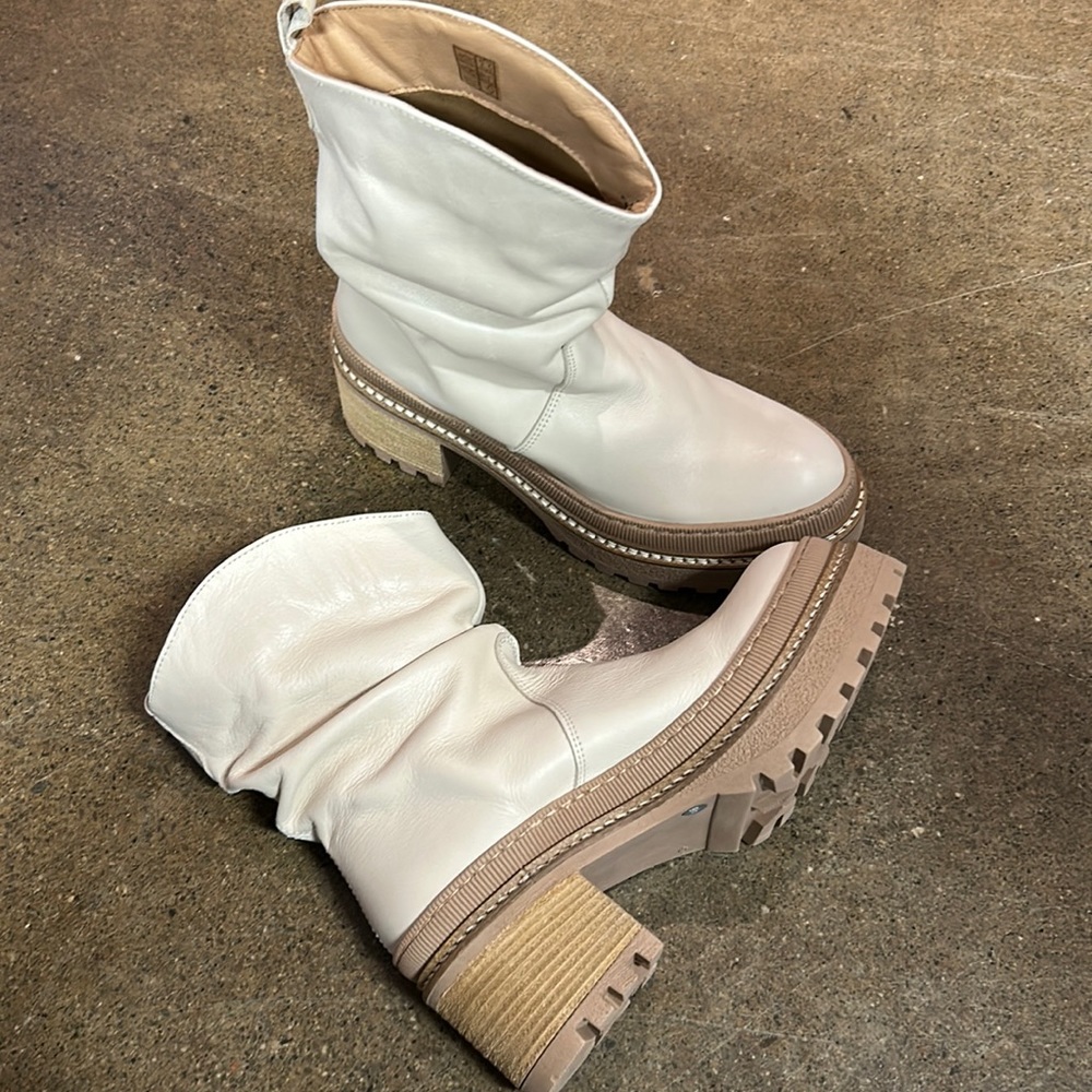 SOLD ✨HOST PICK✨Free People Mel Slouch Boot